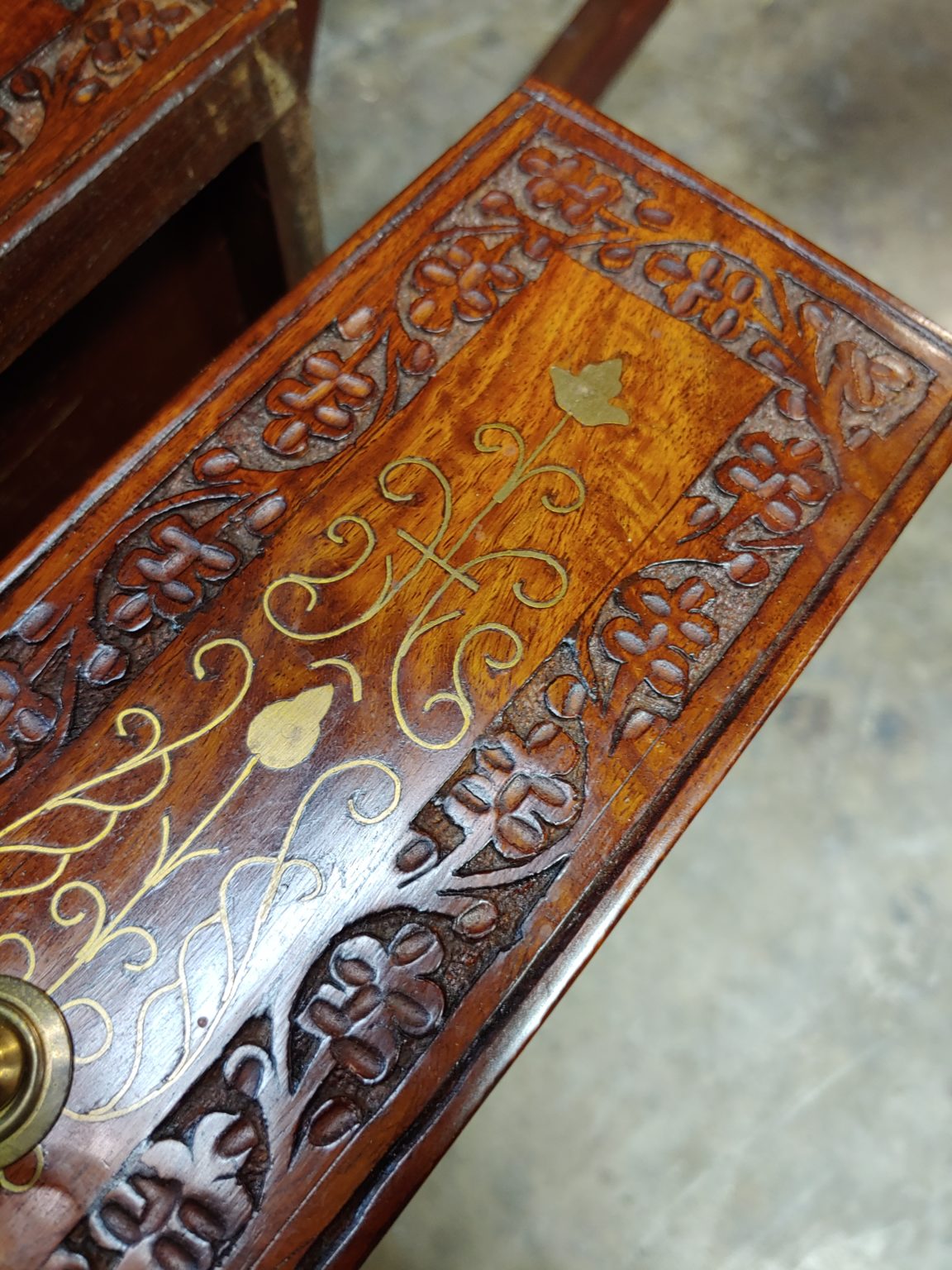 How to Identify Different Types of Wood in Antique Furniture - Aarons ...